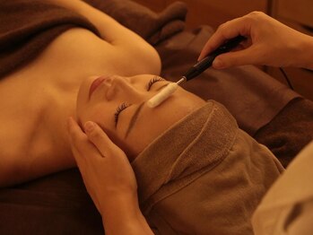 インディバサロン(INDIBA SALON 8296)の写真/《お顔集中ケア＊贅沢インディバ90分初回9800円》インディバ×ピーリング×イオン導入で美艶小顔へ♪