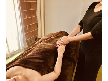 ボディメイクサロン アクア(aqua)/手の指先までしっかりケア