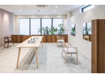 アリソン(Allison)/Aujua・ReFa・Lashaddict　