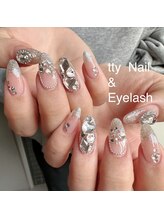 ティーネイルアンドアイラッシュ(tty)/10本コース(デザインアート)