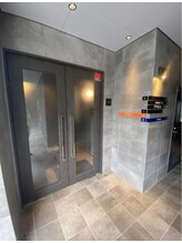 ケステル(K-stel)/エントランスの入り口です