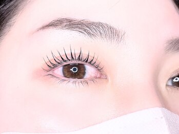 リリームーン(Li Lymoon)/パリジェンヌ 担当鶴岡