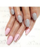 プチブラン(Petit Blanc)/お客様ネイル画像