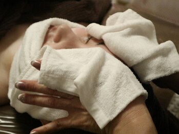 サロン ド ルポ(Salon de Repos)/施術後はホットタオルでお肌ケア