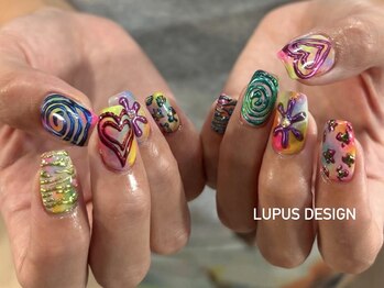 ルプスデザイン(Lupus design)の写真/リピート率の高い実力派スタッフが、トレンドデザインや豊富なカラー・パーツであなたの理想を叶えます♪