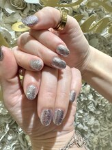 ラルーナ(La Luna)/ラメワンカラー★担当椎原