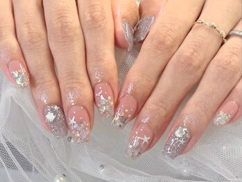 エルナ 新宿(Eluna)/貝殻ネイル 担当西村