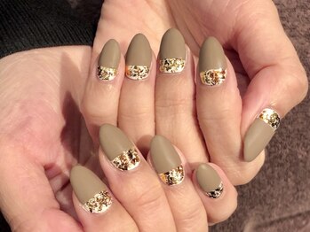 レミア 関内(REMIA)/ホイルアート＋マットネイル