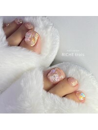 うるきらパーツのフットネイル