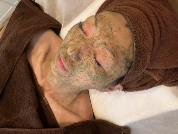 クオレ(CUORE)の写真/当店人気★次世代ハーブピーリングでエイジングケア♪お肌のハリを取り戻しほうれい線やたるみを徹底改善！