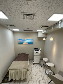 東京脱毛の写真/≪痛み最小限×早く終わる≫皮膚の薄い顔や、VIOもに配慮した肌に優しい新感覚脱毛★全身半年で卒業