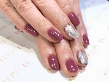 キュアエヌ(cure.n)/宝石ネイル