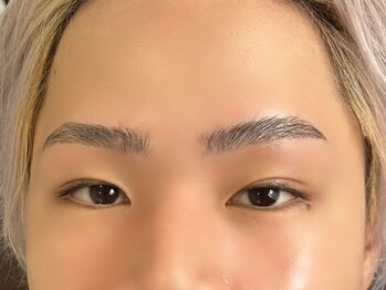 エムズアイブロウ 大阪京橋店(M’sアイブロウ)/メンズハリウッドブロウリフト