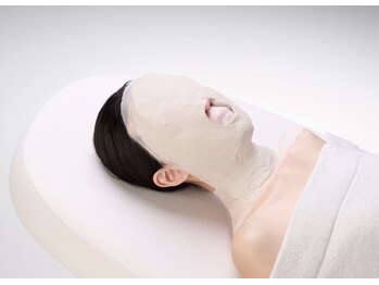 ポーラ ザ ビューティ 四条烏丸店(POLA THE BEAUTY)の写真/ポーラのハリケアで、ツヤ感に満ちてふっくらとした、生命感あふれるような肌を目指します。