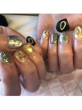 トータルサロン 白べぇーっ プラス/個性派ネイル