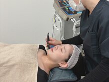 美容整体 ソワンの雰囲気（寝ているだけで表情筋トレーニング）