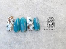 エアフォルク 銀座(ERFOLG)/手描きフラワーネイル