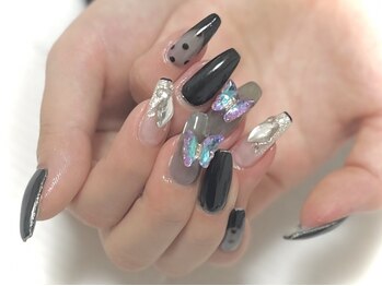 リリーネイル(lily nail)の写真/【元町駅】モチ×高技術でリピーター多数♪寄り添ったカウンセリングとハイセンスが光るデザインに定評◎