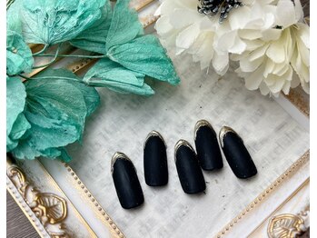 ネイルサロン&スクール ジーナ(GINA)/マットブラック×ミラーフレンチ