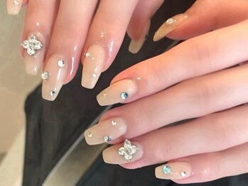 ビープラス 三ノ宮店(vi+)の写真/【ワンカラー・グラデ￥4,400◇オフ無料】丁寧なカウンセリングと豊富なカラーでネイルが初めての方にも◎