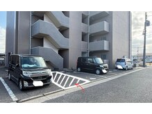 オン(on.)/駐車場のご案内