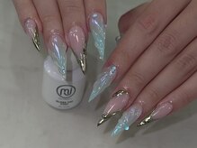 ディーティー(DT)/シェルとストーンの夏ネイル