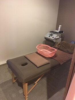 味岡整骨院/施術室