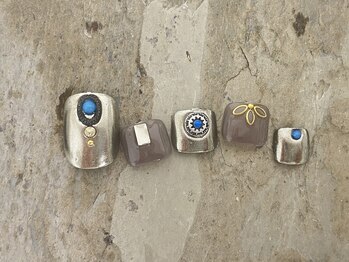 モモネイル(MOMO nail)/ミラーネイル