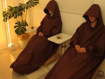 モンステラ/【よもぎ蒸し/ヘッドスパ】