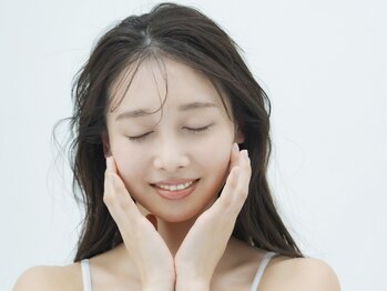 リフィール たまプラーザ店(refiel)の写真/「休んでも抜けない疲れ」を解放。自律神経を整え疲れにくい体へ《全身60分＋ヘッド30分 ￥9900》