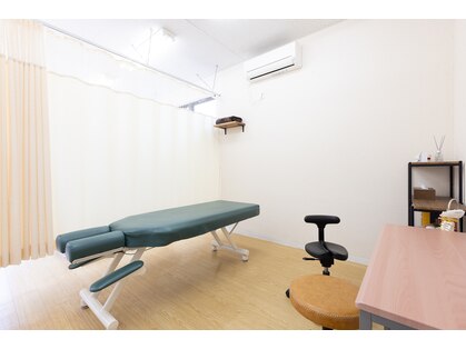 骨盤矯正　肩こり・腰痛改善　ふくの木整体院の写真