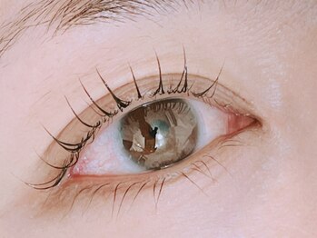 カピリナ(ka pilina)の写真/奥二重・重い瞼もしっかりあげて、惹きつけられる目元に♪高持続トリートメント付きでハリコシUP☆