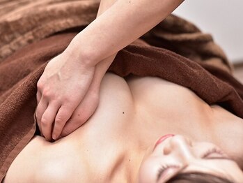 Ms.やまとなでしこ 明石店/バストアップ施術風景