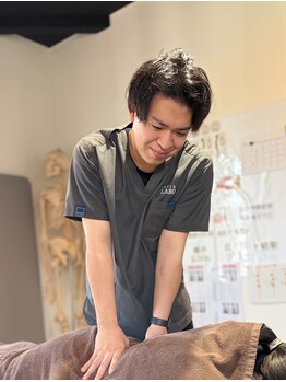 つちえ整骨院 骨盤LABO 西条店(骨盤ラボ)の写真/腰痛を根本の原因から改善★身体のゆがみと姿勢を改善し心地よい毎日を手に入れるケアを体験して♪