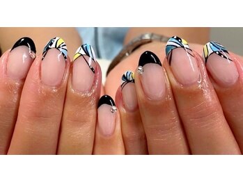 ミスティーズネイル(Misty's Nail)/プッチ風ネイル