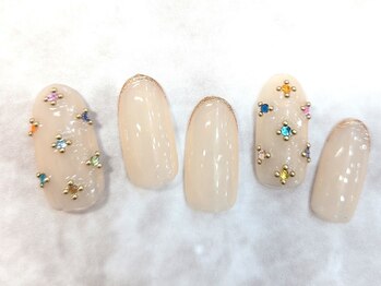 ビジューネイル