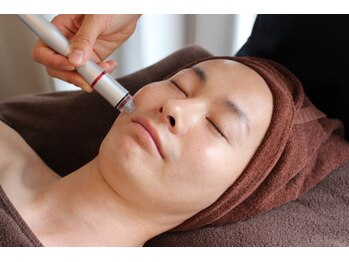 ワイズメン 新宿店(Y's Men)/お顔の毛穴を徹底洗浄！