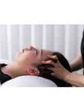 雲上のゆりかご 千歳烏山店/ 《頭皮ほぐし》