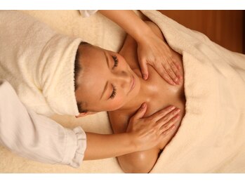 エステティックサロン ピュルテ 石岡店/★デコルテ