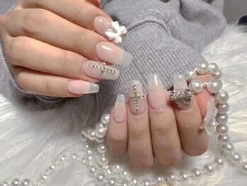 モアネイル 新宿/