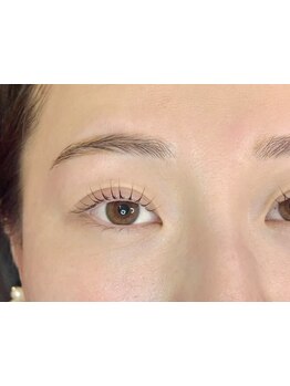 ナチュラル上品な目元にしたい