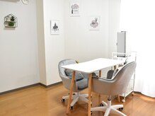 ニキビ研究所 浦和店/広々とした完全個室空間