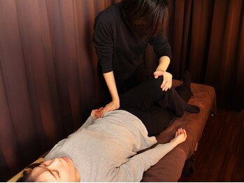 リラクゼーションアンド整体サロン 睡蓮(suiren)/全身整体+骨盤調整【脚】