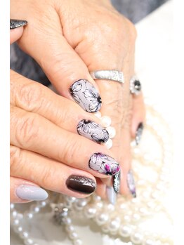 キダチ(Kidati)/クールニュアンスフラワーネイル