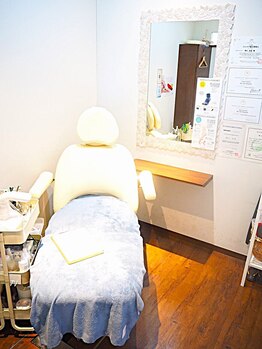 リゼラアンドコー 川越南古谷店の写真/巻き爪/肥厚爪等一度ご相談ください♪ついウトウトしてしまうような心地よい空間で安心のケアを◎[南古谷]