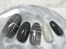 ラウレアネイル(laule'a nail)/チェックネイル