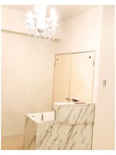 瑞 鍼灸院/受付美容鍼