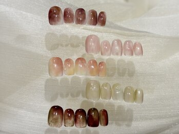 シー(She)/じゅわっとニュアンス果実ネイル