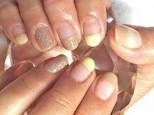 ネイルケアサロンエルミタージュ/大人イエローのハーフフレンチ