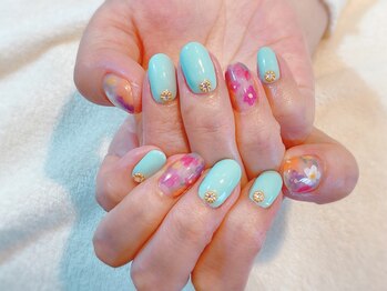 スパフーラ(Spa HULA)/フラワーネイル